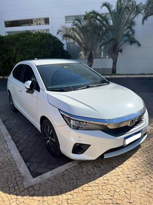 HONDA CITY 1.5 i-VTEC FLEX HATCH TOURING CVT HONDA CITY 1.5 i-VTEC FLEX HATCH TOURING CVT